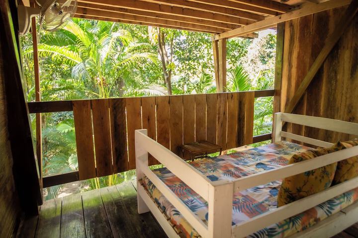 Room 4 of 120
