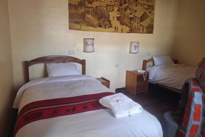 Room 3 of 8