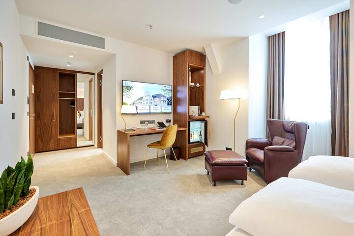 Room 19 of 50