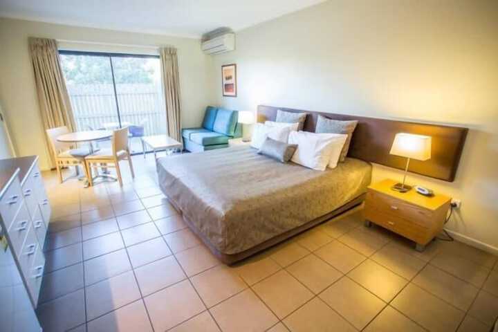 Room 7 of 44