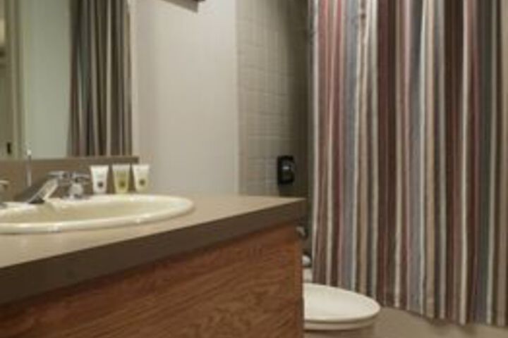 Room 4 of 41