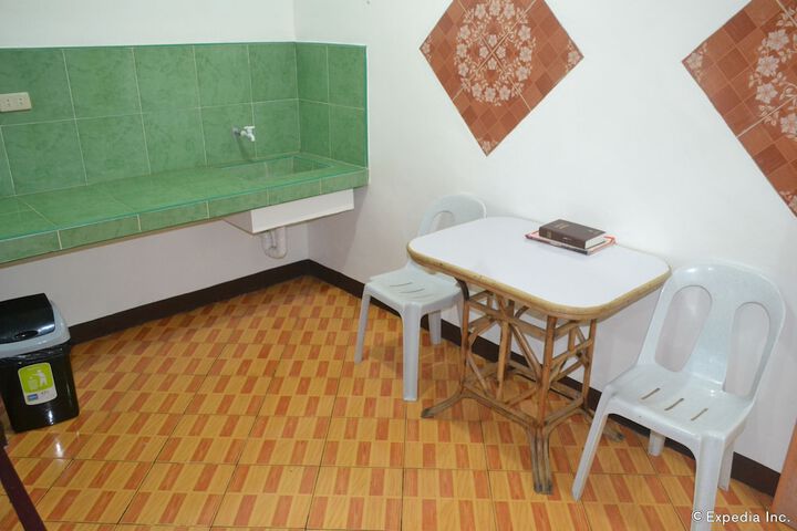 Room 40 of 72