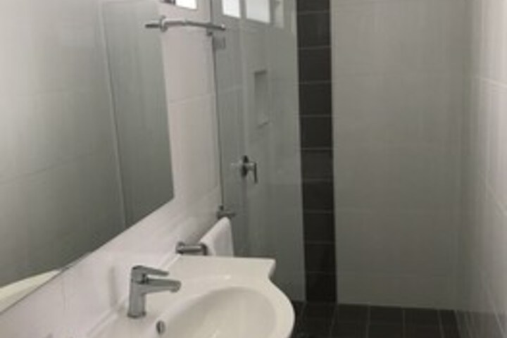 Room 40 of 156