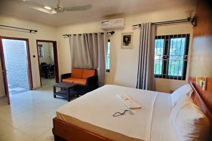 Room 2 of 18