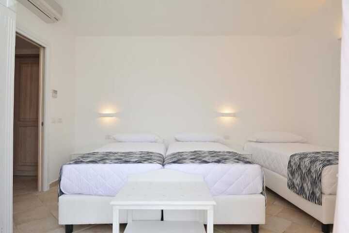 Room 13 of 82
