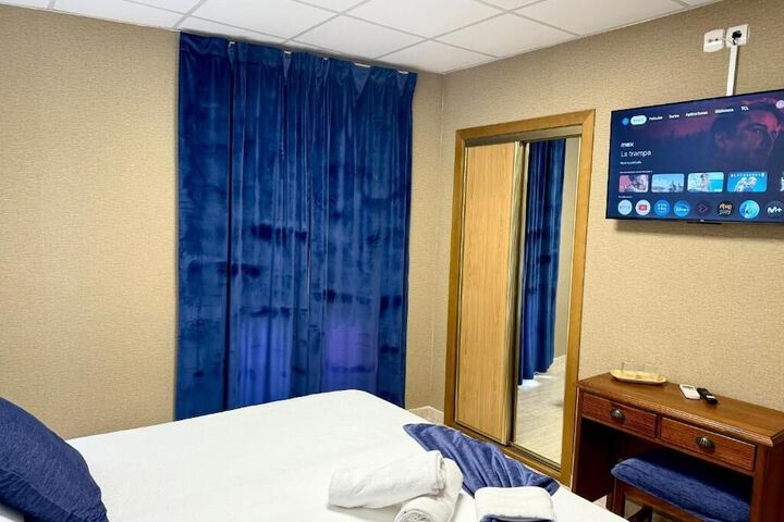 Room 18 of 23