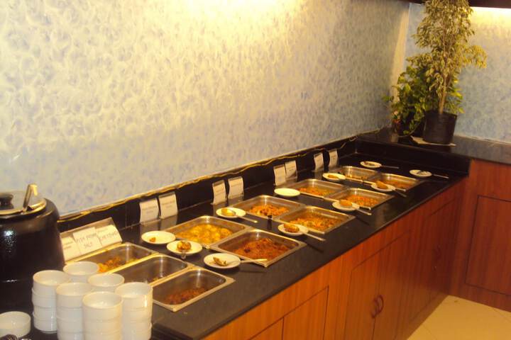Breakfast/Coffee Service 11 of 17