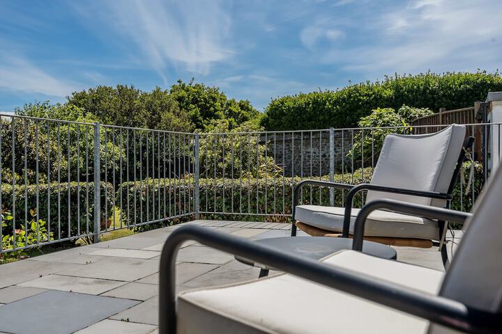Terrace/Patio 23 of 40
