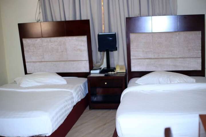 Room 5 of 20