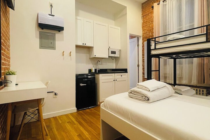 Room 144 of 236