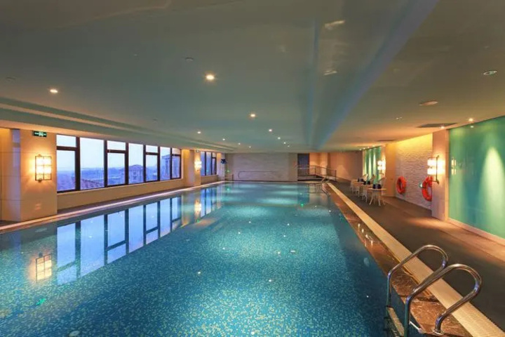 Pool 10 of 22