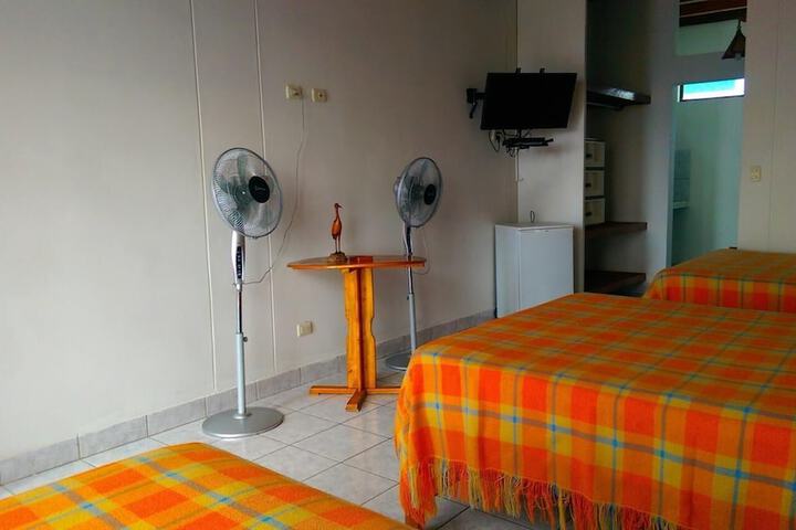 Room 9 of 47