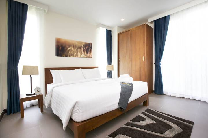 Room 2 of 150