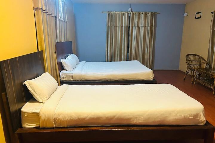 Room 3 of 25