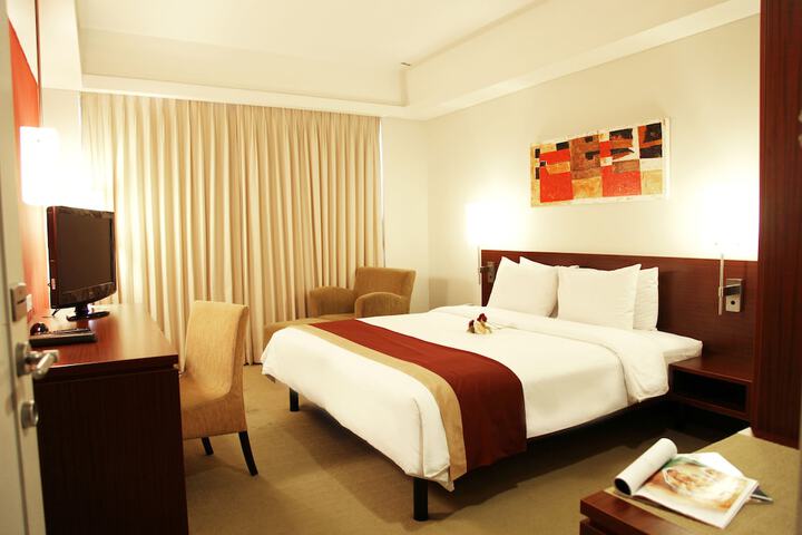 Room 27 of 96