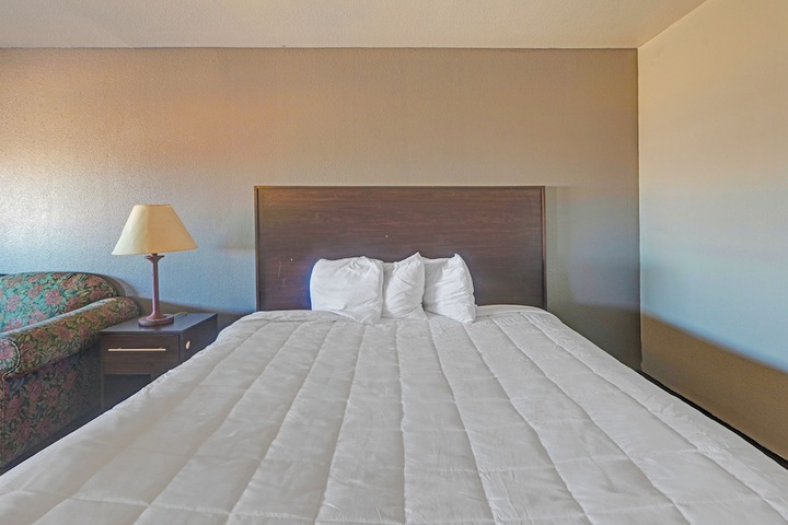 Room 19 of 46