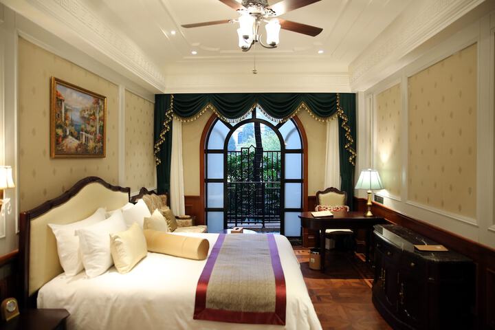 Room 58 of 111