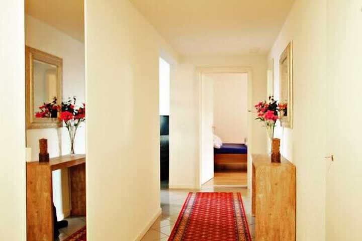 Room 21 of 42