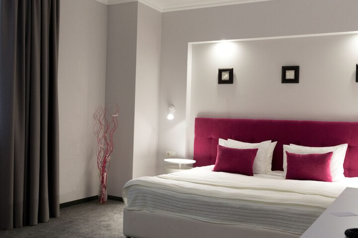 Room 15 of 86