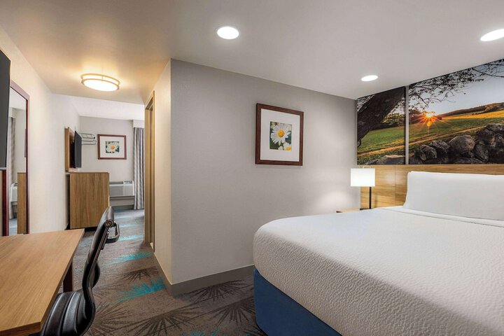 Business 2 Double Beds (3 of 4)