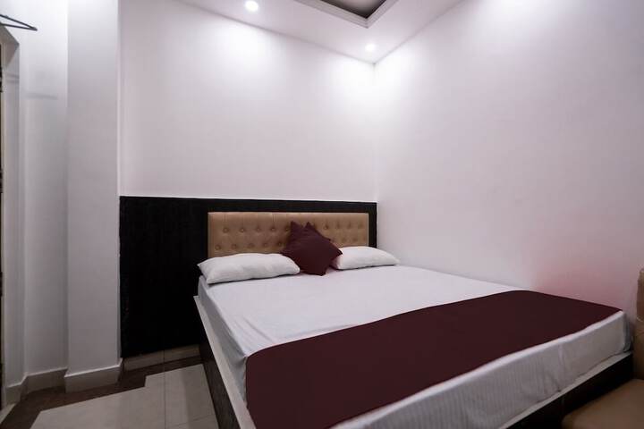 Room 22 of 35