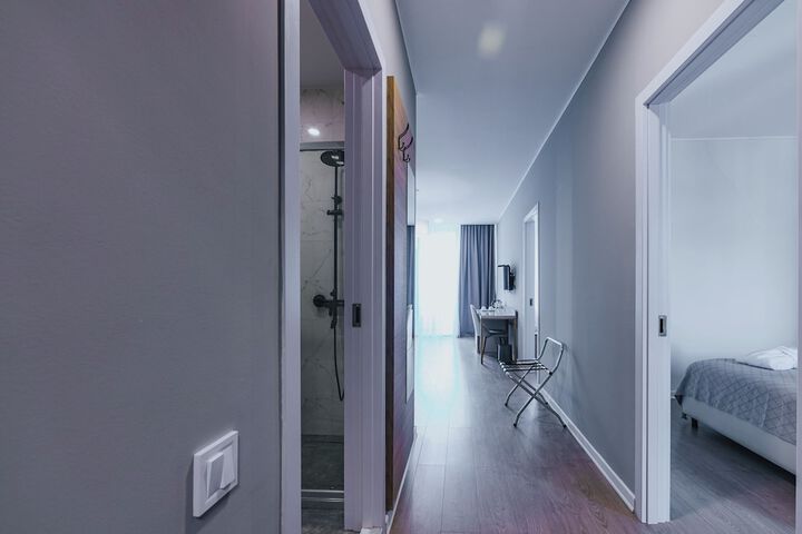 Room 27 of 53