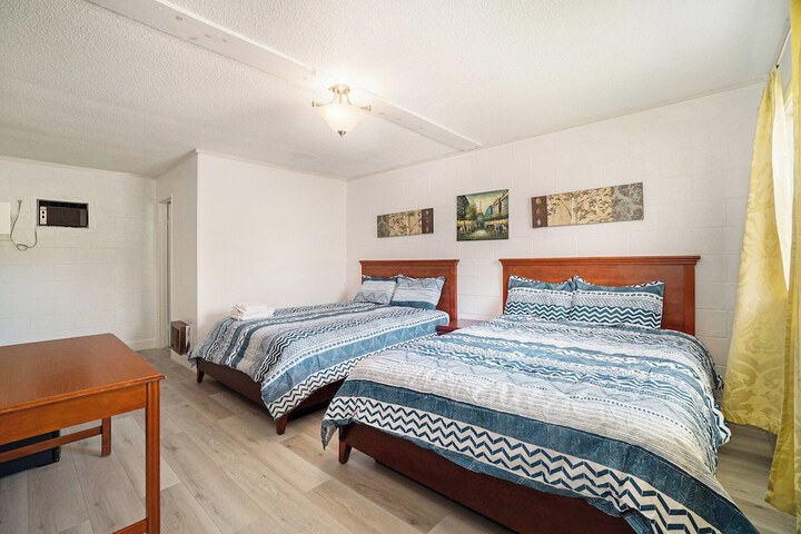 Room 7 of 13