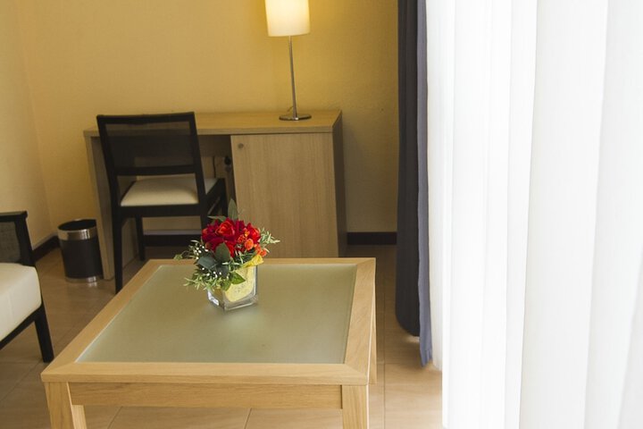 Room 8 of 42