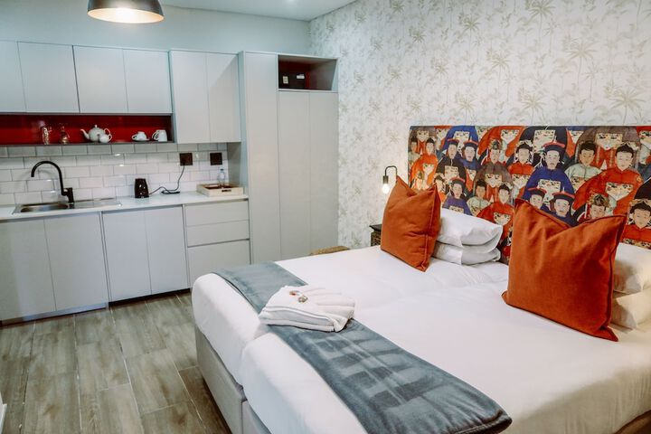 Room 16 of 36