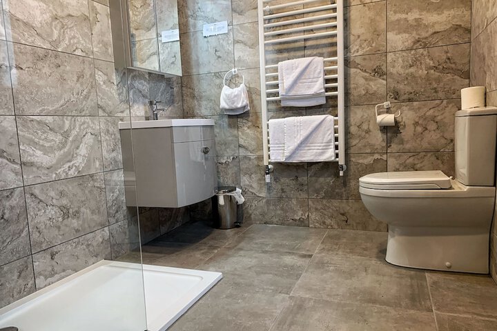 Room 155 of 219