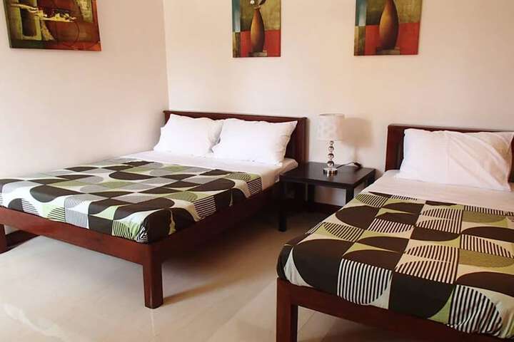 Room 3 of 32