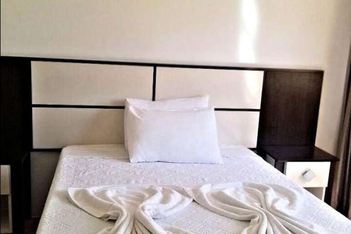 Room 3 of 11