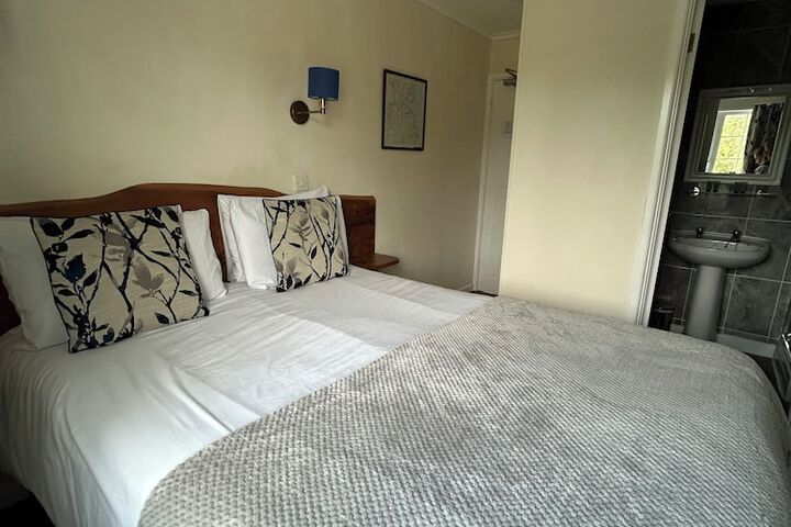 Room 69 of 210