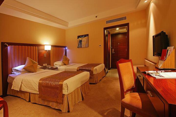 Room 2 of 11