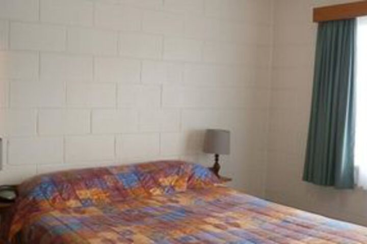 Room 12 of 43