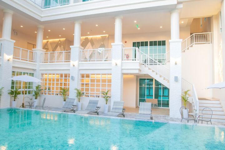 Hotel 166 of 174