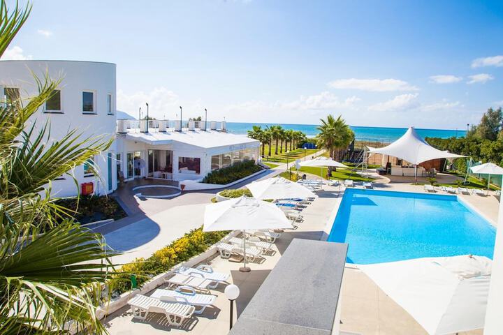 Medea Beach Resort in Capaccio-Paestum