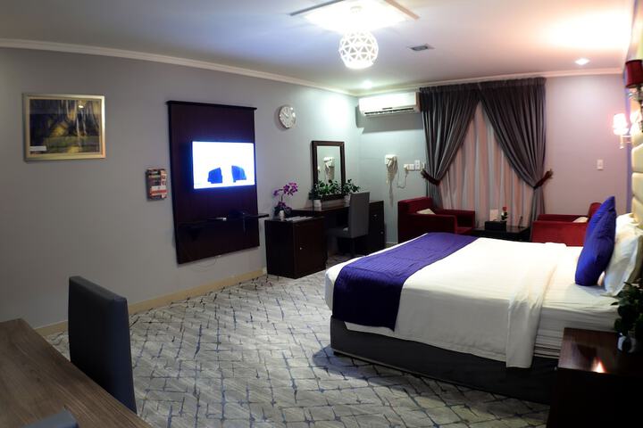 Room 22 of 66
