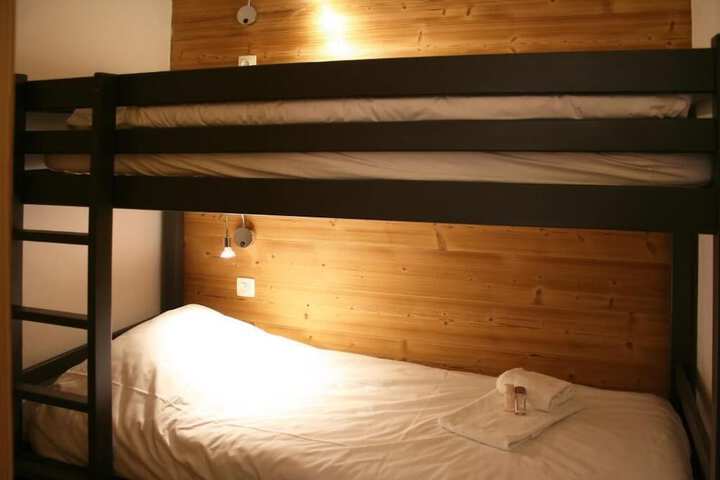 Room 7 of 82