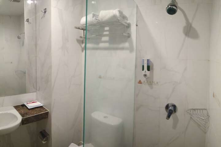 Room 18 of 22