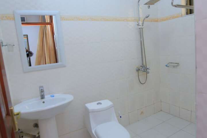 Room 13 of 29