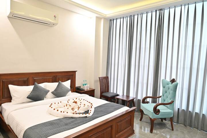 Room 7 of 14