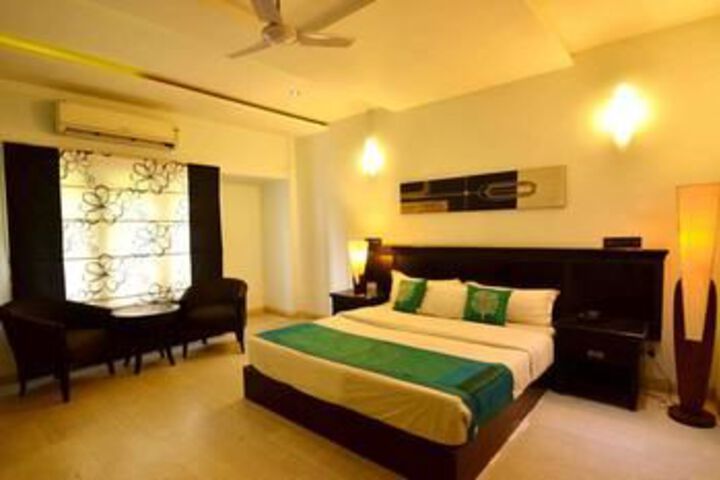 OYO Rooms Bicholi Hapsi Indore