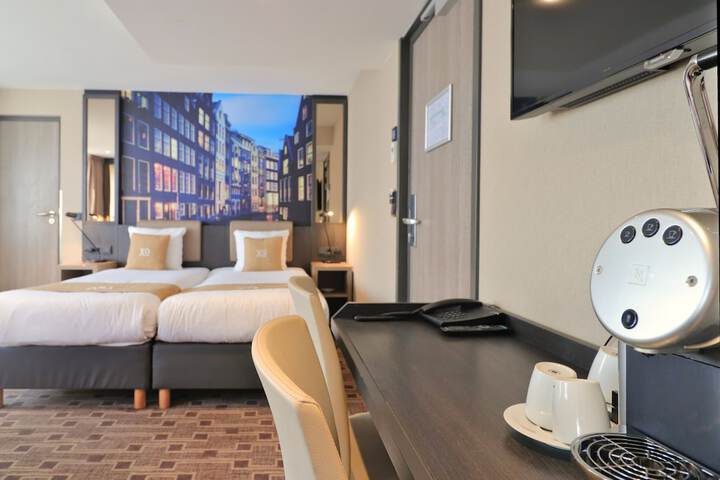 Room 21 of 54