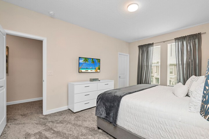 Room 5 of 46