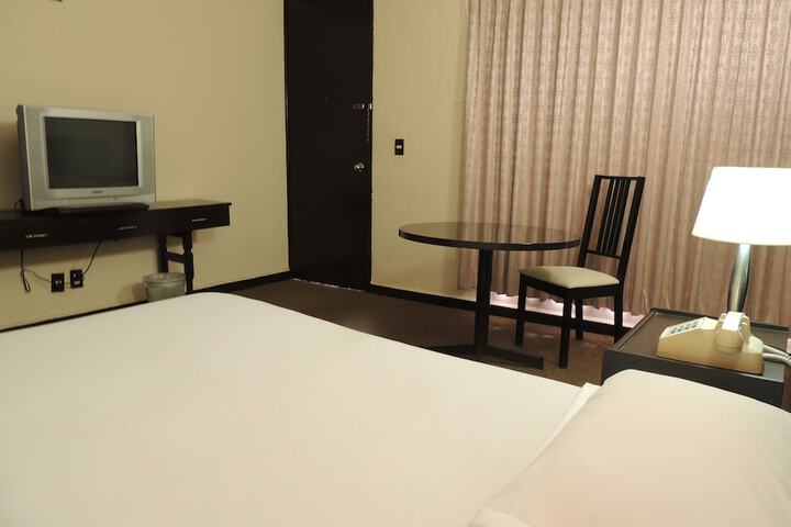 Room 7 of 20