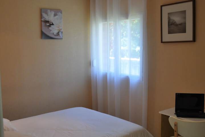 Room 2 of 23