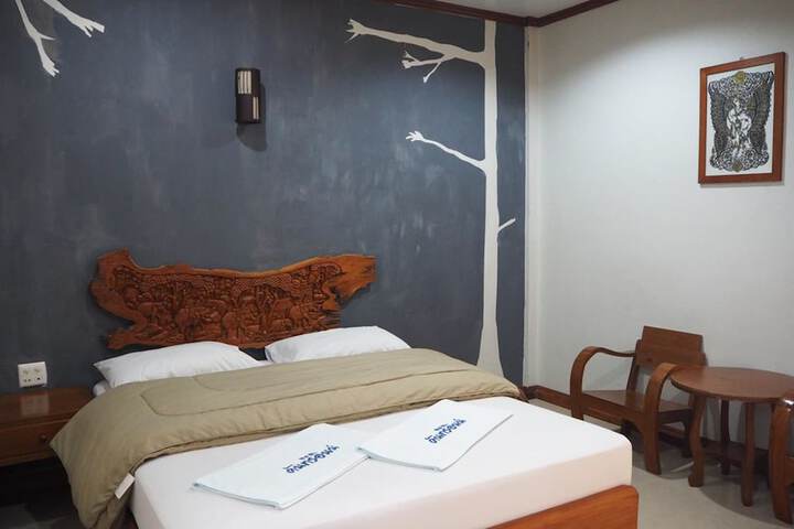 Room 3 of 13