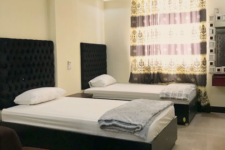 Room 6 of 29