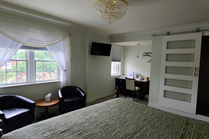 Room 109 of 206